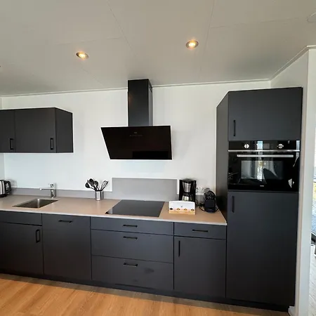 Enkhuizer Beachhouse Odyssee Nr 513 *